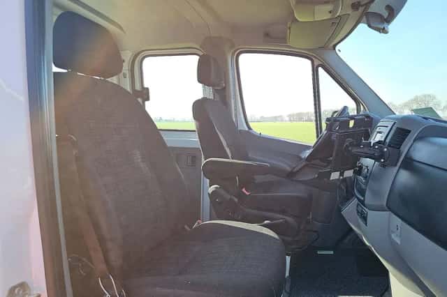 Mercedes-Benz Sprinter (2015) thumbnail 6