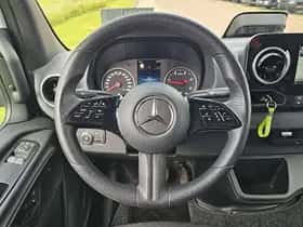 Mercedes-Benz Sprinter (2024) thumbnail 11