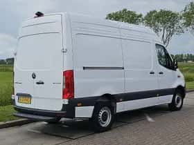 Mercedes-Benz Sprinter (2024) thumbnail 3