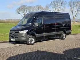 Mercedes-Benz Sprinter (2021) thumbnail 2