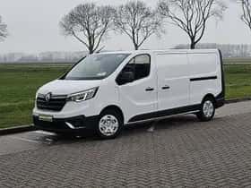 Renault Trafic (2022) thumbnail 2