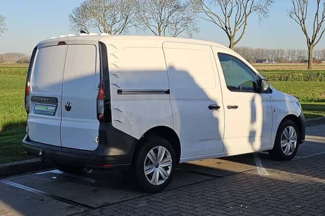 Volkswagen Caddy (2021) thumbnail 3