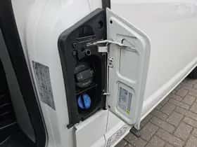 Volkswagen Transporter (2020) thumbnail 19