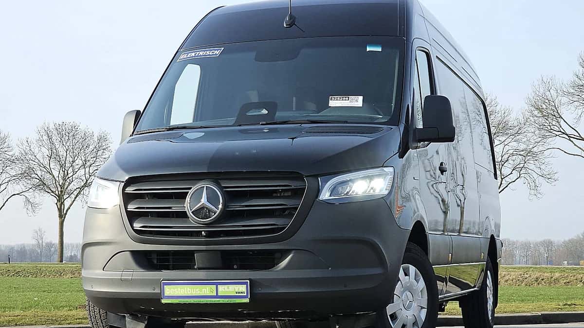 Mercedes-Benz eSprinter (2024) — foto 1