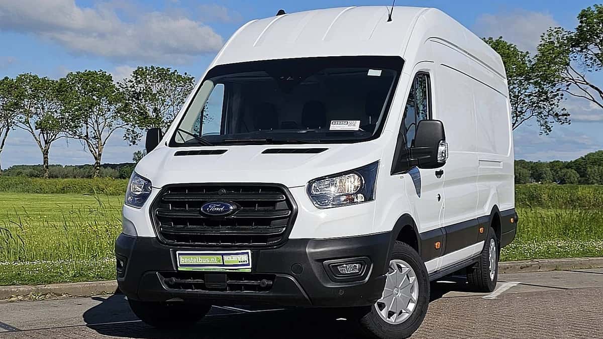 Ford Transit (2023) — foto 1