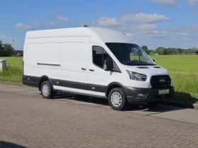 Ford Transit (2023) thumbnail 4