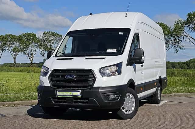 Ford Transit (2023) thumbnail 1
