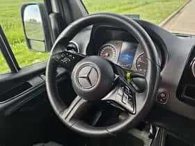 Mercedes-Benz Sprinter (2024) thumbnail 11