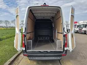Mercedes-Benz Sprinter (2024) thumbnail 13