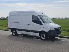 Mercedes-Benz Sprinter (2024) thumbnail 4