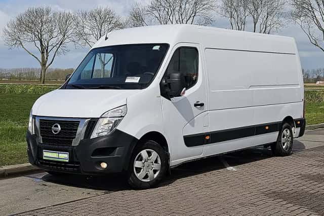 Nissan Interstar (2023) thumbnail 2