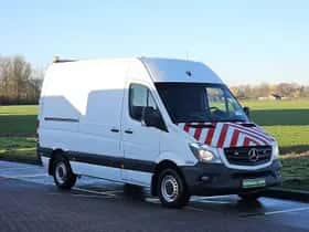 Mercedes-Benz Sprinter (2018) thumbnail 4