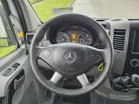 Mercedes-Benz Sprinter (2018) thumbnail 11