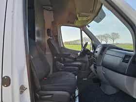 Mercedes-Benz Sprinter (2014) thumbnail 6