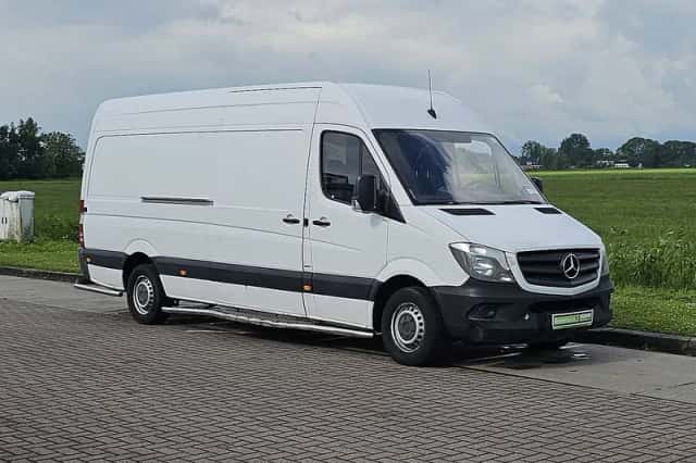 Mercedes-Benz Sprinter (2014) thumbnail 4