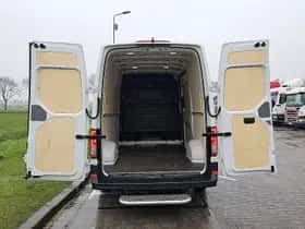 Volkswagen Crafter (2024) thumbnail 12
