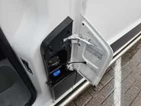 Volkswagen Crafter (2024) thumbnail 16