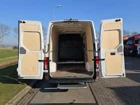 Volkswagen Crafter (2024) thumbnail 10