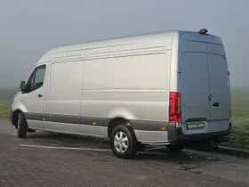 Mercedes-Benz eSprinter (2025) thumbnail 5