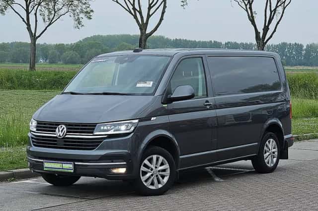 Volkswagen Transporter (2020) thumbnail 2