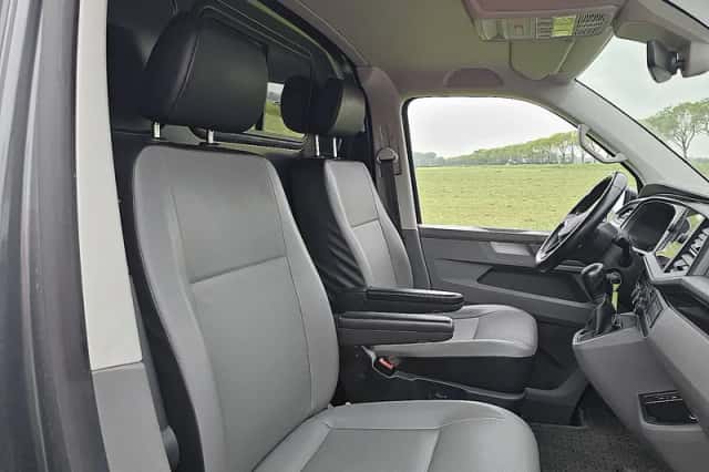 Volkswagen Transporter (2020) thumbnail 6