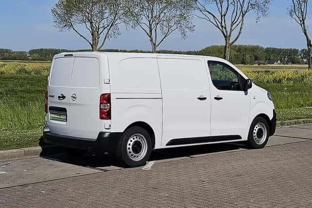 Opel Vivaro (2024) thumbnail 3