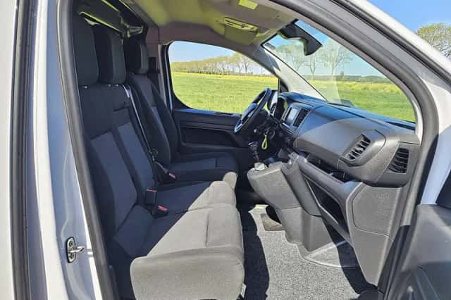 Opel Vivaro (2024) thumbnail 6