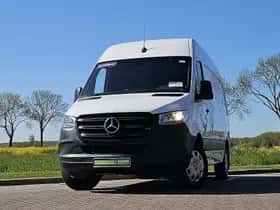 Mercedes-Benz Sprinter (2023)