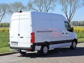 Mercedes-Benz Sprinter (2023) thumbnail 3