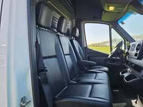 Mercedes-Benz Sprinter (2023) thumbnail 6
