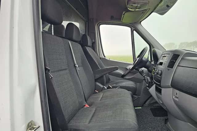 Mercedes-Benz Sprinter (2016) thumbnail 6