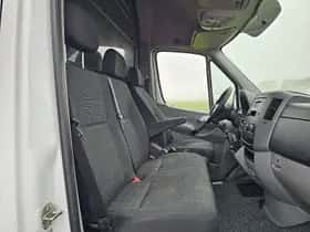 Mercedes-Benz Sprinter (2016) thumbnail 6