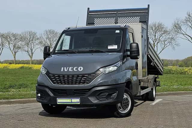 Iveco Daily (2022) thumbnail 1
