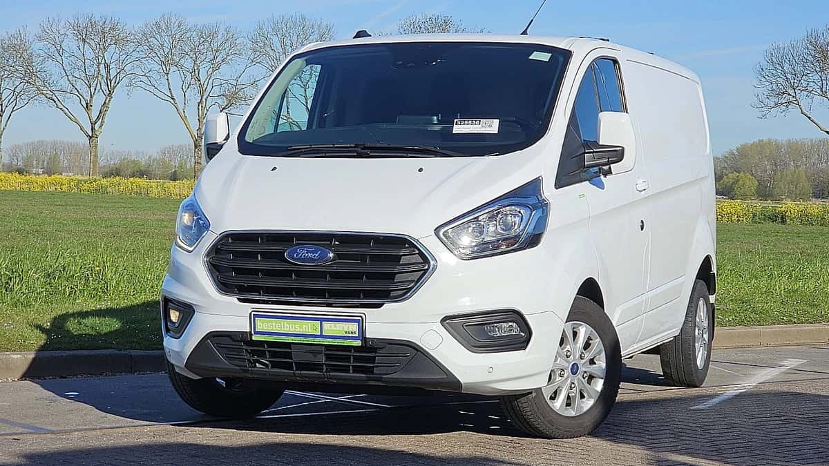 Ford Transit (2022) — foto 1