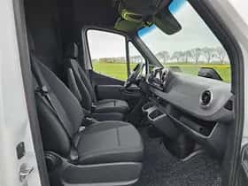 Mercedes-Benz eSprinter (2025) thumbnail 6