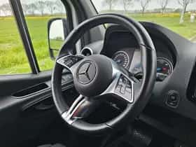 Mercedes-Benz eSprinter (2025) thumbnail 10