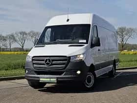 Mercedes-Benz Sprinter (2021) thumbnail 1