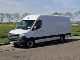 Mercedes-Benz Sprinter (2021) thumbnail 2