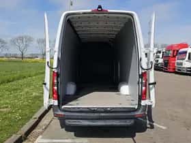 Mercedes-Benz Sprinter (2021) thumbnail 12