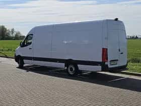 Mercedes-Benz Sprinter (2021) thumbnail 5