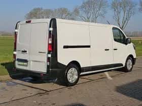 Renault Trafic (2022) thumbnail 3