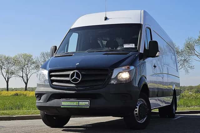 Mercedes-Benz Sprinter (2015) thumbnail 1