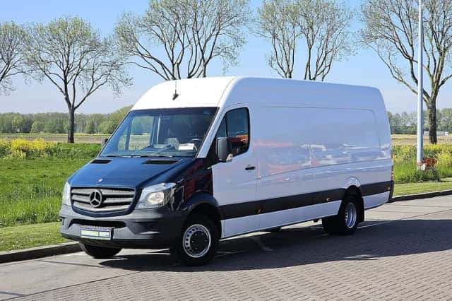 Mercedes-Benz Sprinter (2015) thumbnail 2