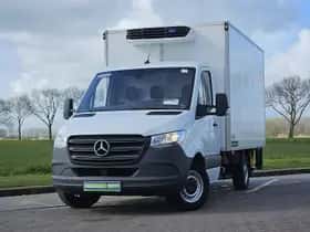 Mercedes-Benz Sprinter (2022) thumbnail 1