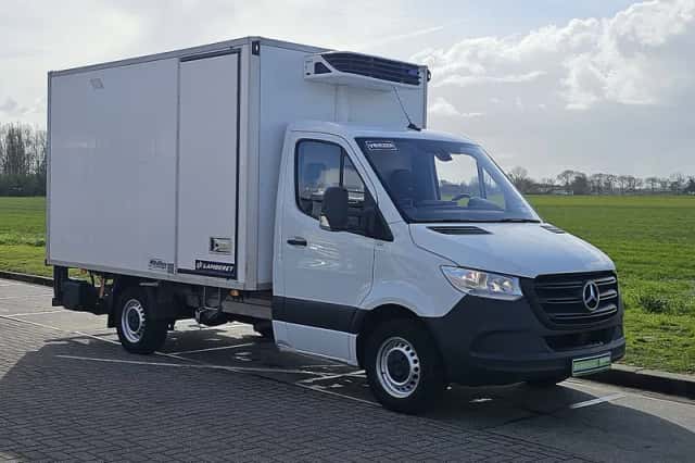 Mercedes-Benz Sprinter (2022) thumbnail 4