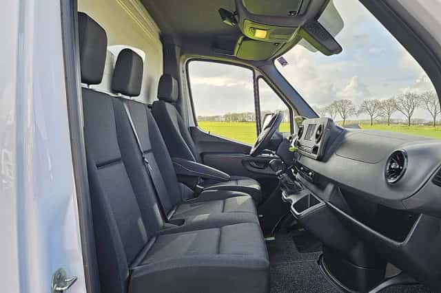 Mercedes-Benz Sprinter (2022) thumbnail 6
