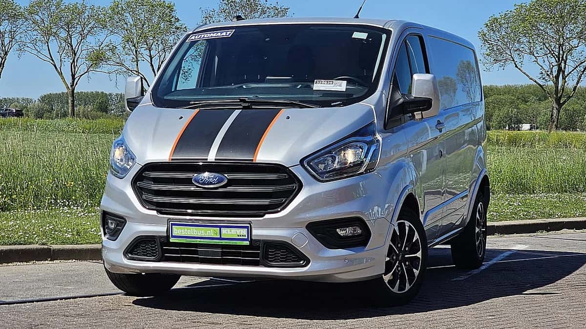 Ford Transit (2023) — foto 1