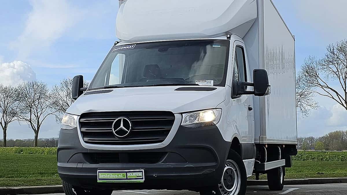 Mercedes-Benz Sprinter (2023) — foto 1
