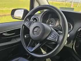Mercedes-Benz Vito (2023) thumbnail 11