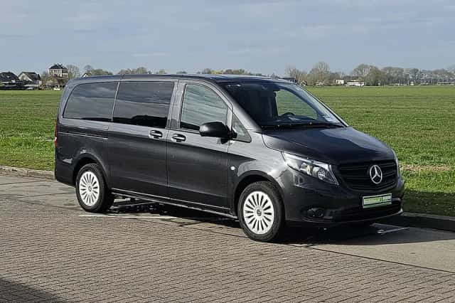 Mercedes-Benz Vito (2023) thumbnail 4